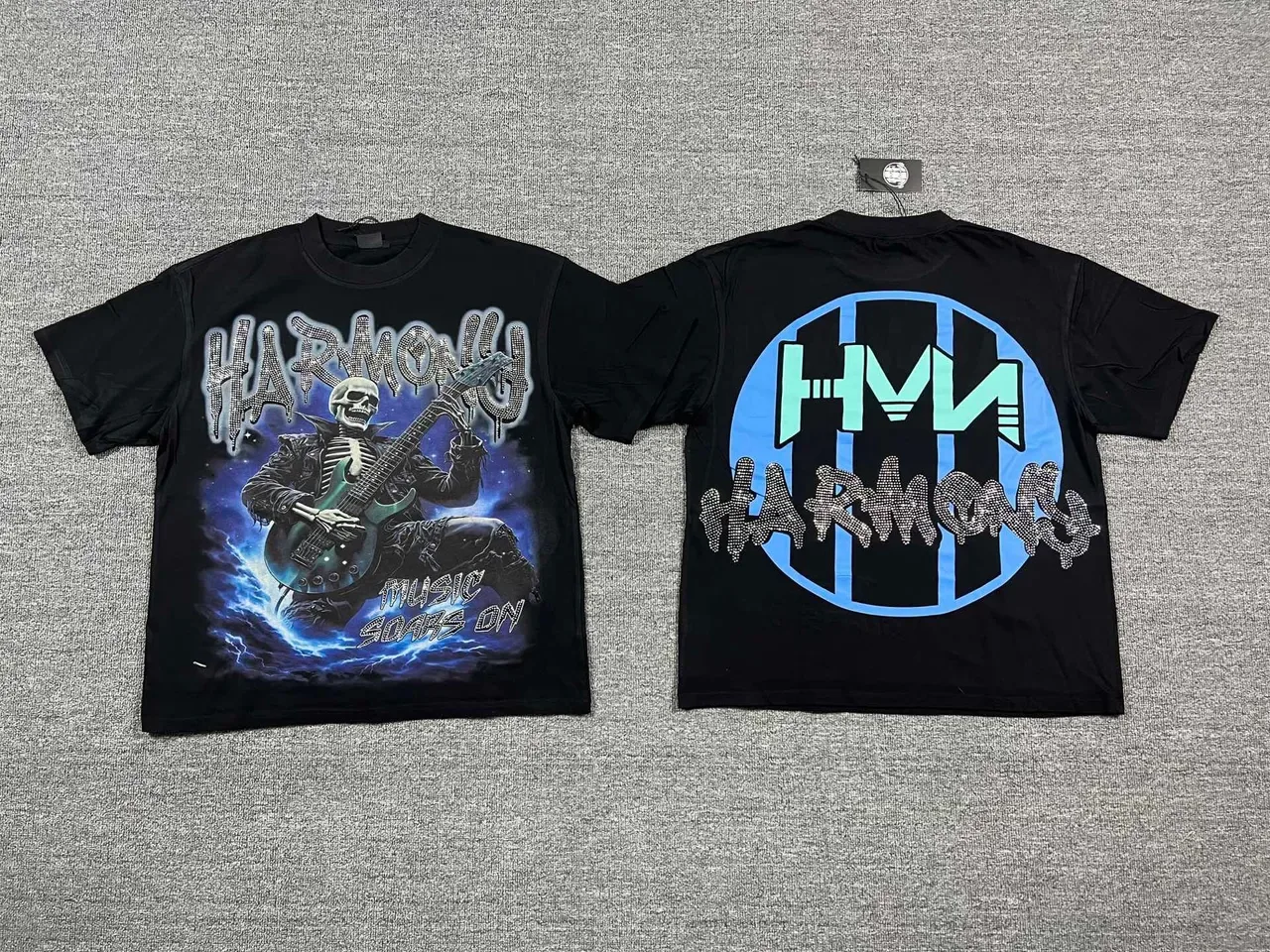 Graphic-Print Rhinestone-Accented Rock-Themed Oversized T-Shirt 5