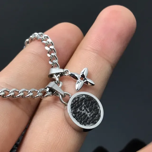 Gray Black Curb Chain Textured Circular Medallion Necklace 3