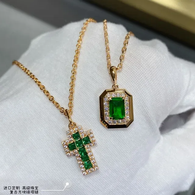 Green Gold Emerald-Cut Gemstone Necklace 3