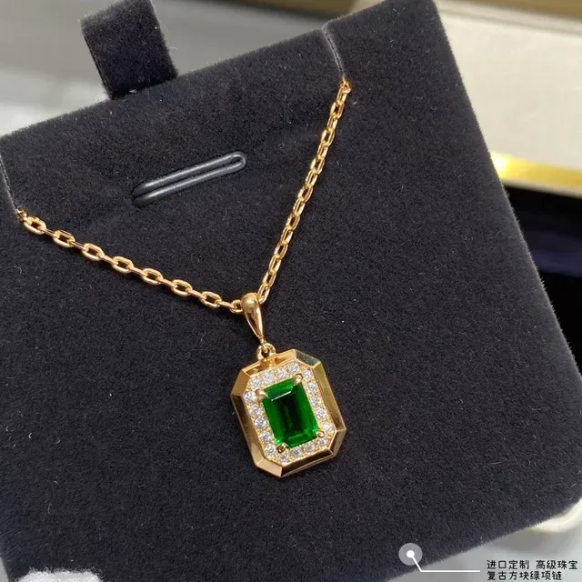 Green Gold Emerald-Cut Gemstone Necklace 6