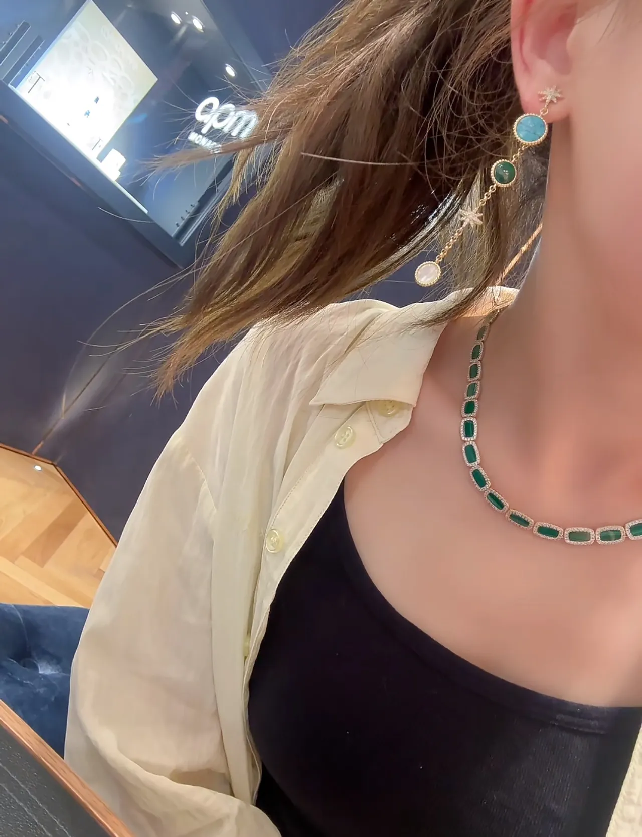 Green Gold Rectangular Link Design Pavé-Set Clear Stones Necklace 4