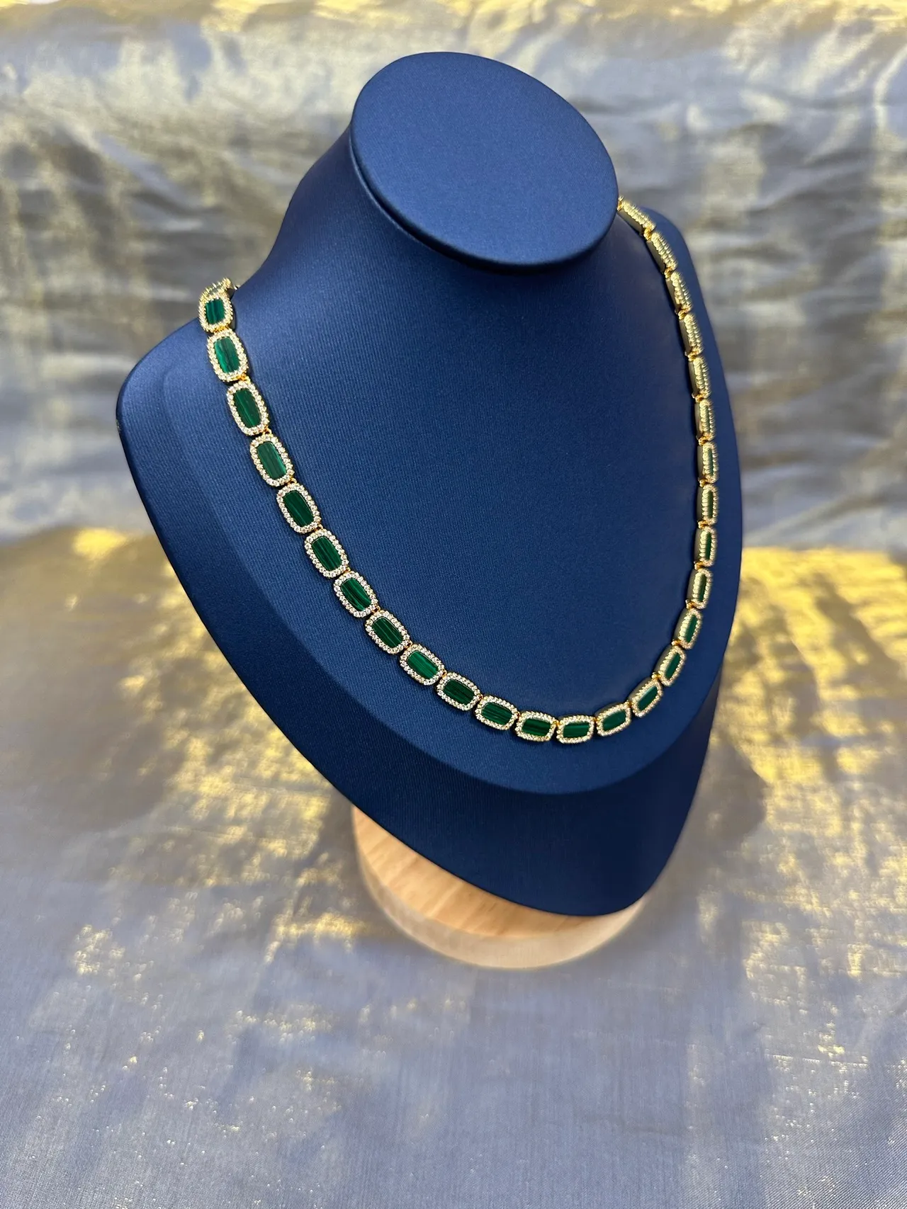 Green Gold Rectangular Link Design Pavé-Set Clear Stones Necklace 9