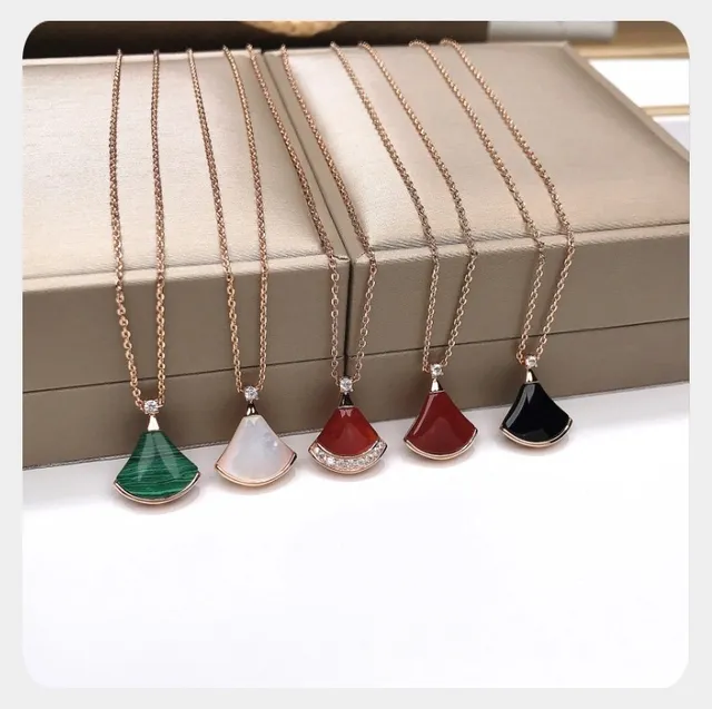 Green Pink Fan-Shaped Pendant Gemstone Drop Necklace 3