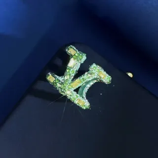 Green Yellow Sculptural Gem-Encrusted Ring