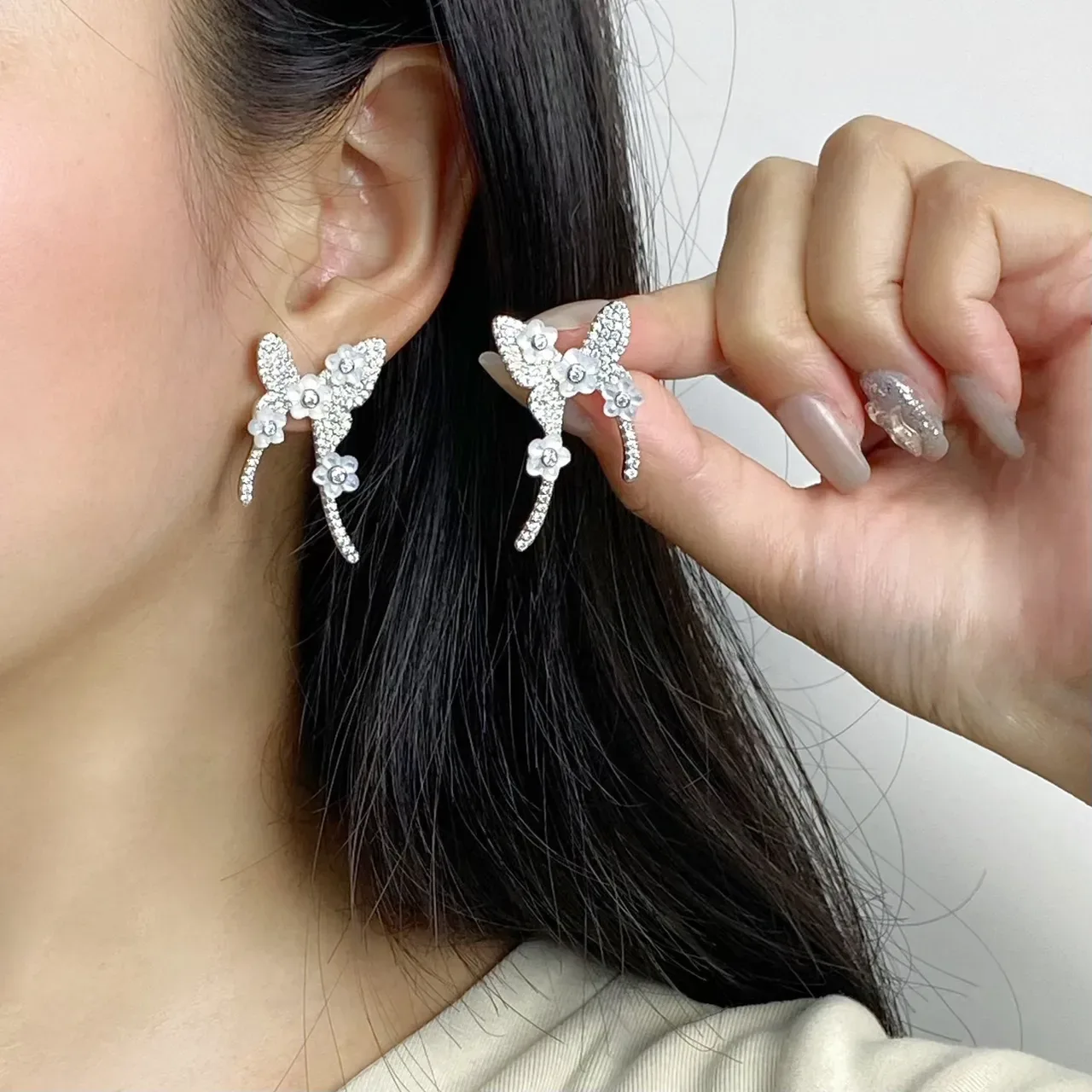 HEFANG Floral Crystal Pavé Pearl Earrings 2