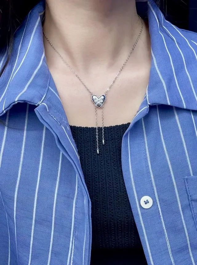 HEFANG Silver Blue Heart-Shaped Pendant Pavé-Set Stones Necklace 3