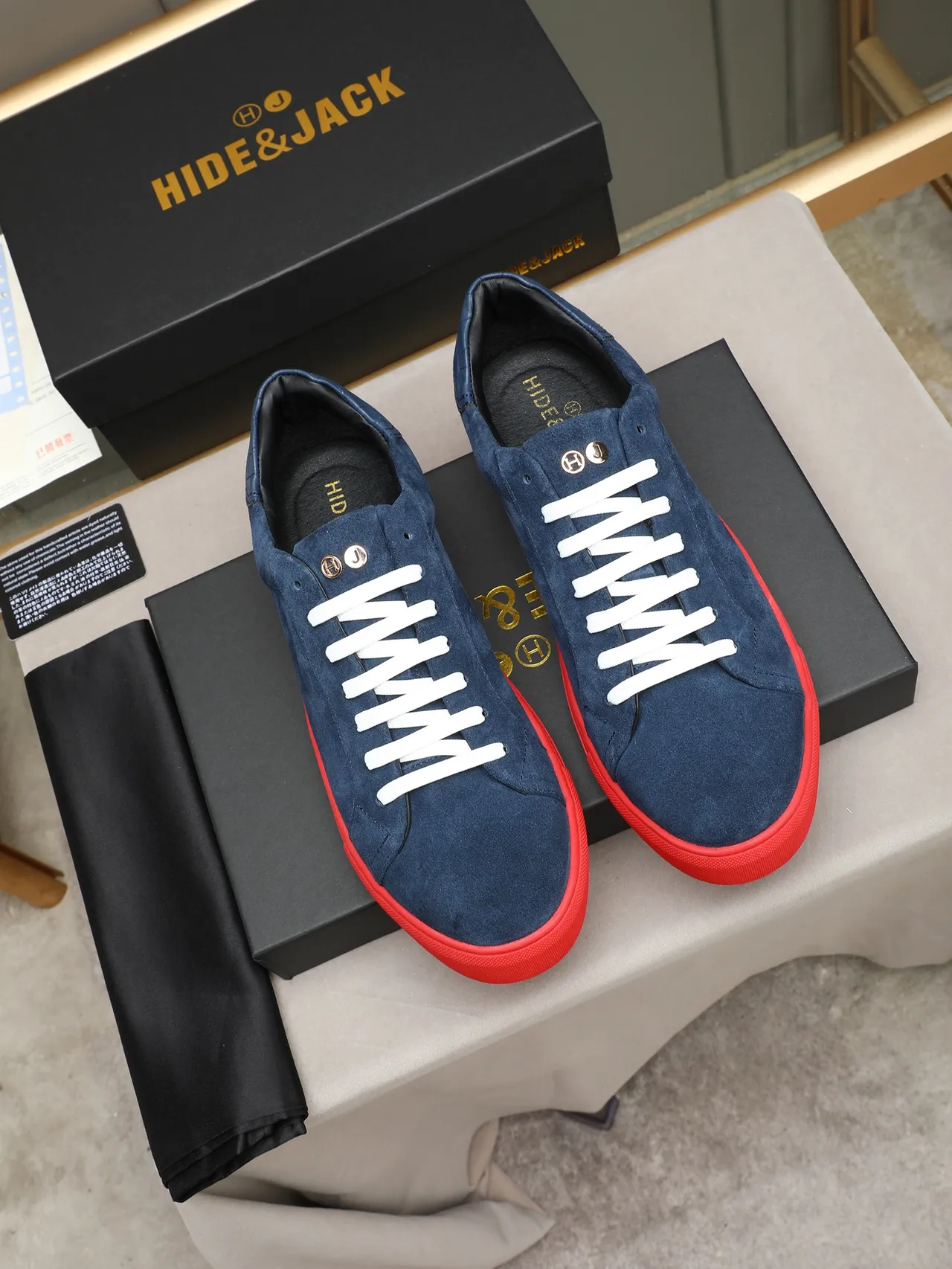 HIDE&JACK Navy Suede and Red Sole Lifestyle Sneaker 2