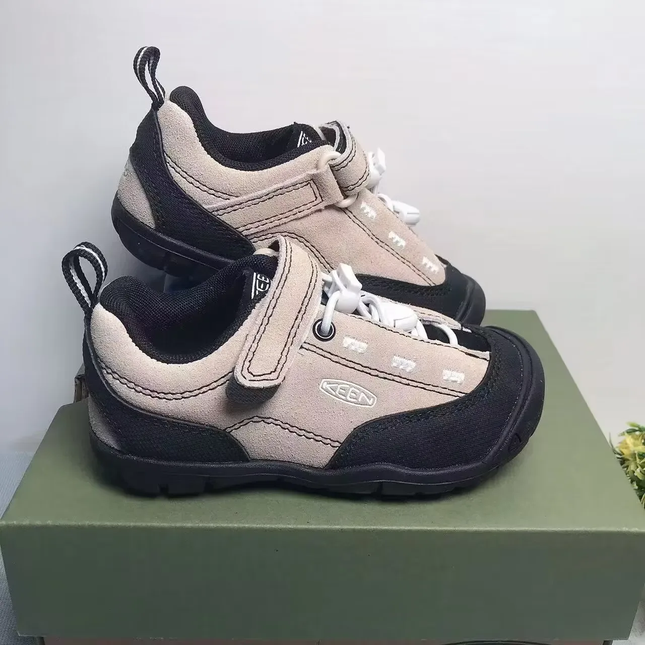 KEEN Blue Beige Low-Top Hook-and-Loop Strap Lifestyle Sneakers 5