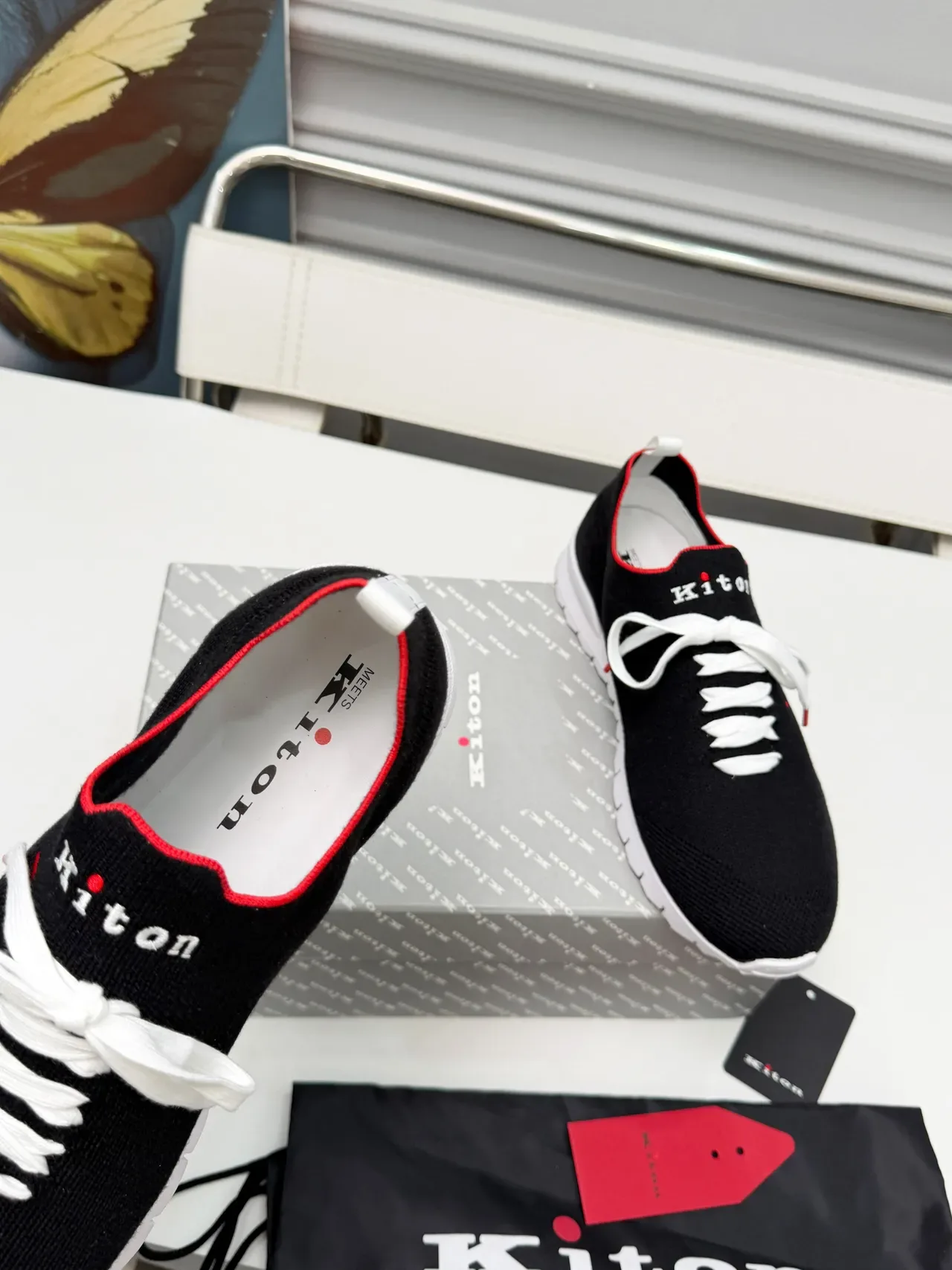 Kiton Noir Rouge Partie Supérieure Tricotée Col Ajusté à Chaussette Sneakers Lifestyle 2