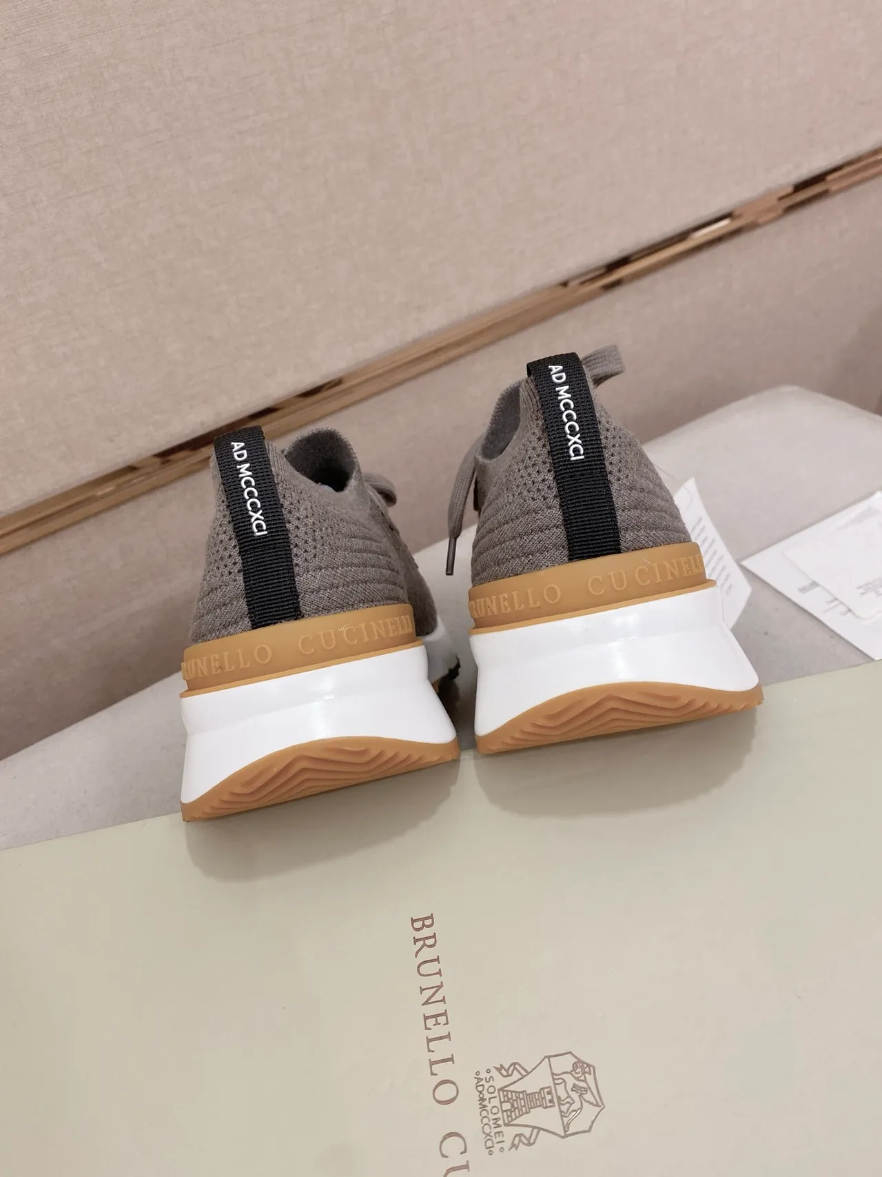 Knit Upper Chunky Sole Lifestyle Sneaker 3