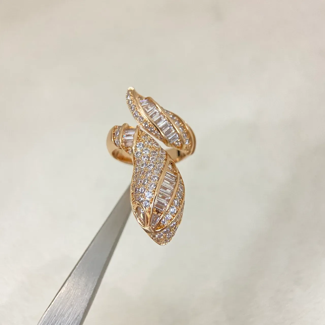 Leaf-Inspired Pavé-Set Multi-Gem Two-Tone Ring 3
