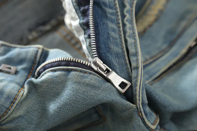 Light-Wash Distressed Moto-Panelled Zip-Pocket Jeans 15