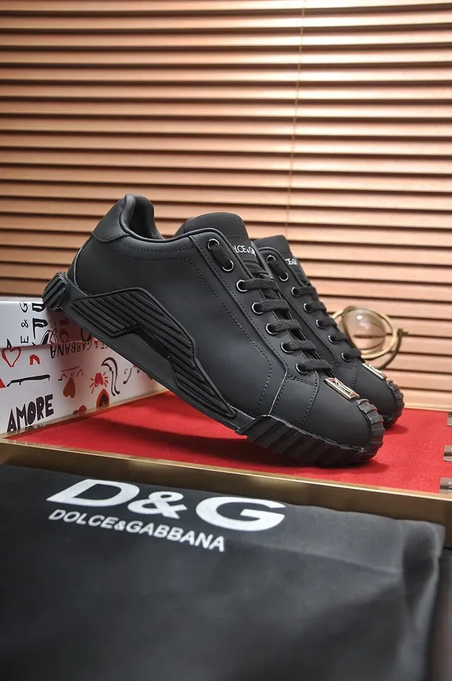 Matte Black Synthetic Low-Top Lace-Up Sneaker 7