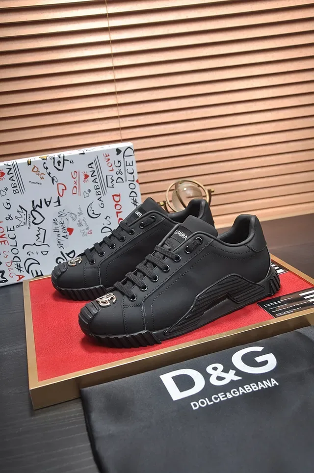 Matte Black Synthetic Low-Top Lace-Up Sneaker 8