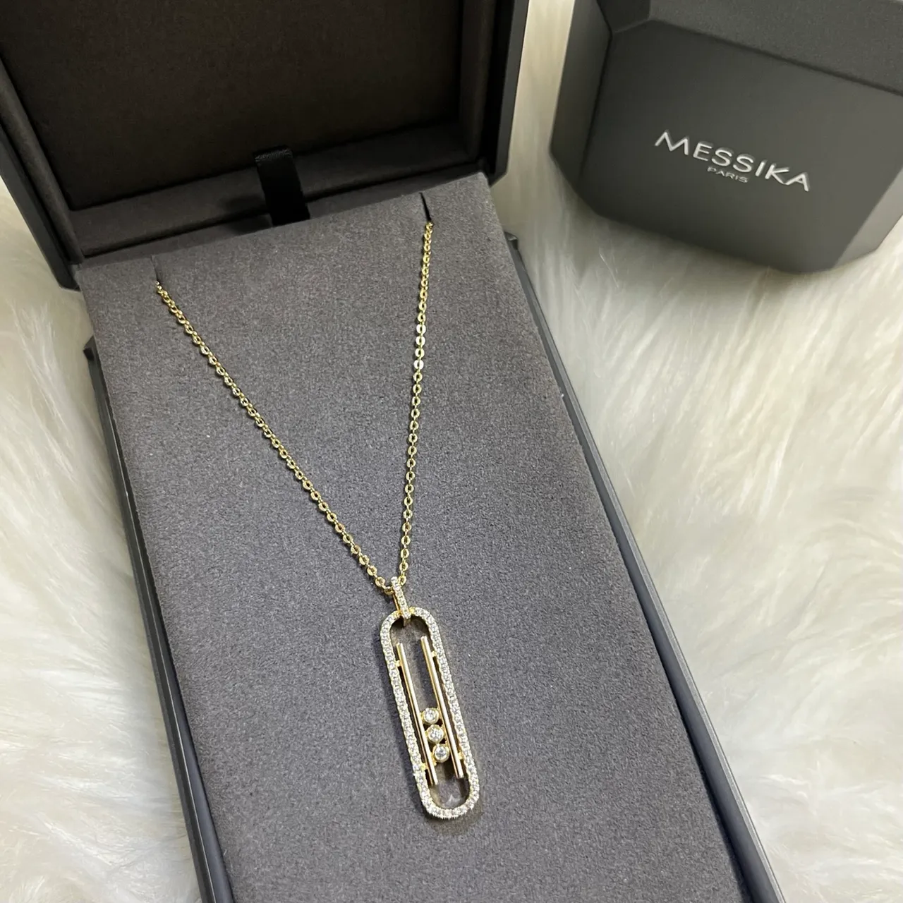 Messika Pavé Diamond Rectangular Pendant Necklace 3