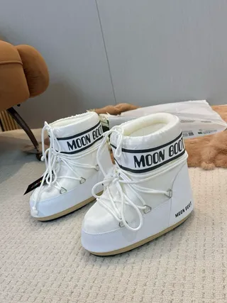 Moon Boot Classic White Snow Boots 4