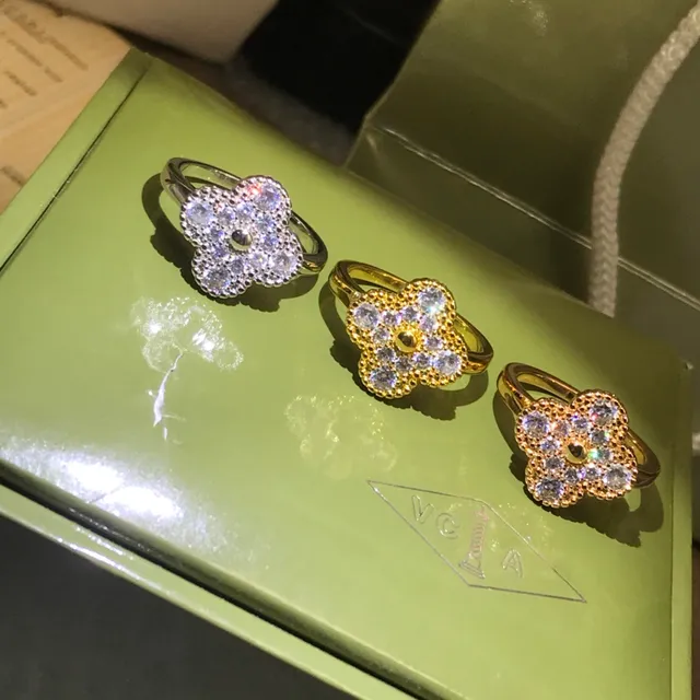 Multicolor Gold Four-Leaf Clover Motif Enamel Inlay Ring 8
