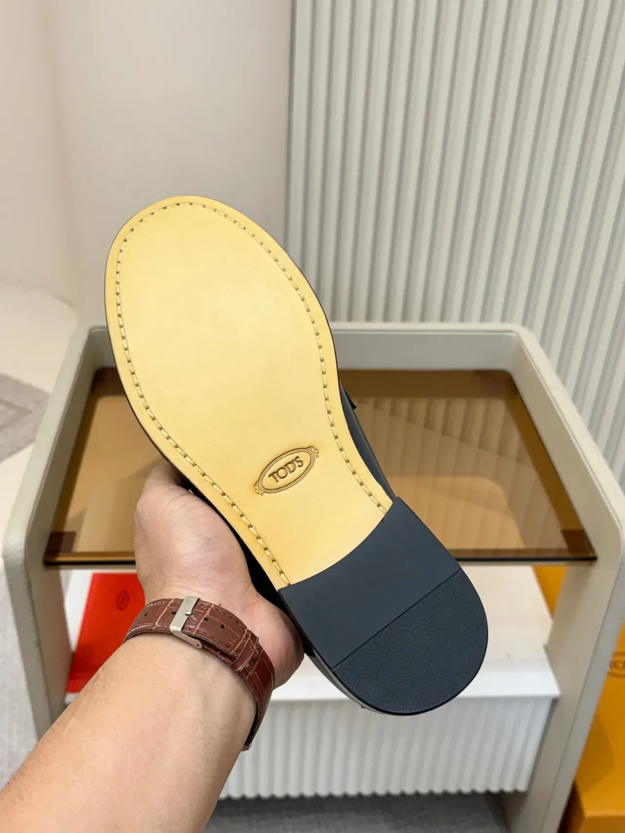 Navy Brown Glossy Patent-Like Leather Moc-Toe Stitching Loafer 2