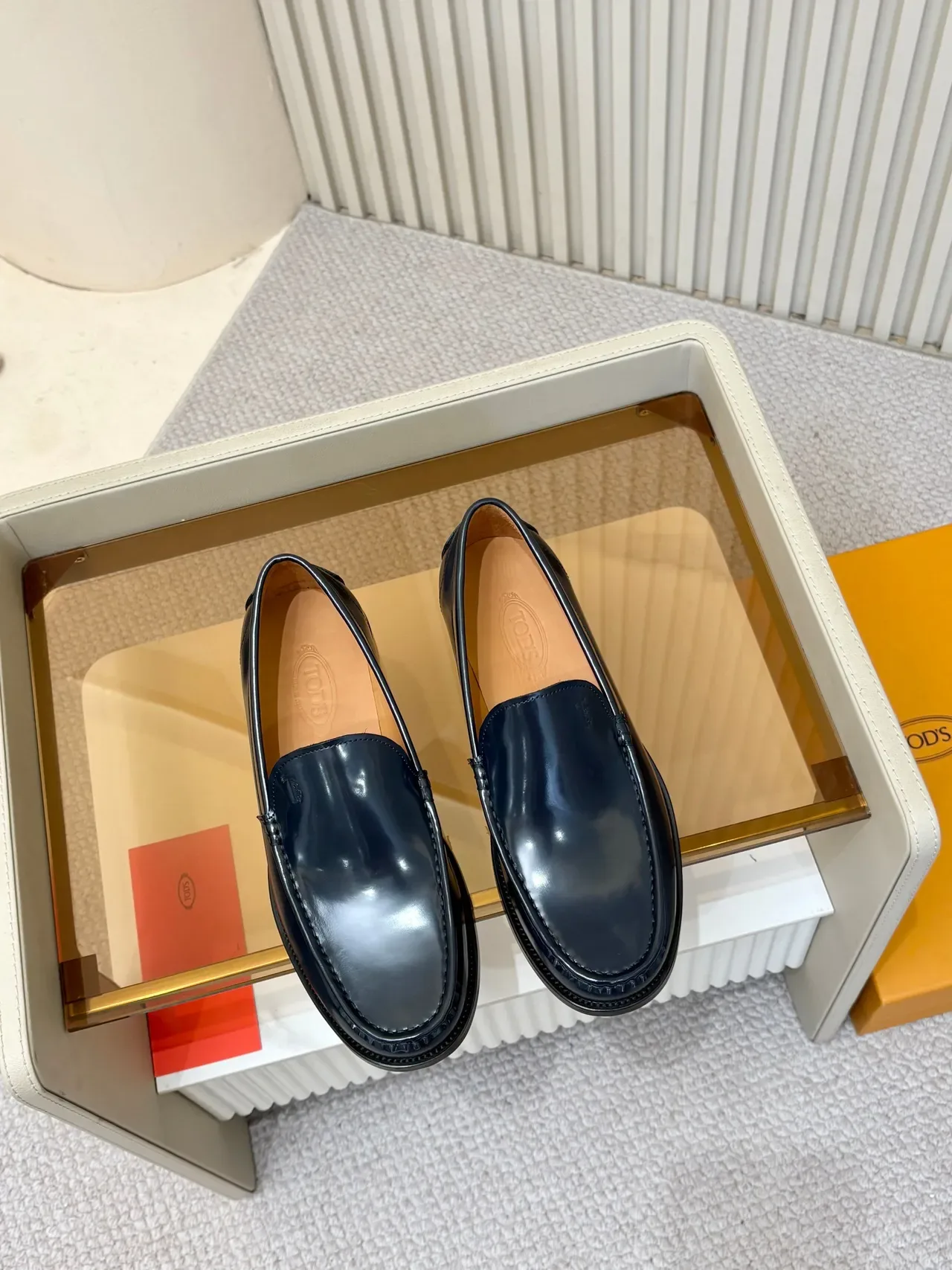 Navy Brown Glossy Patent-Like Leather Moc-Toe Stitching Loafer 5