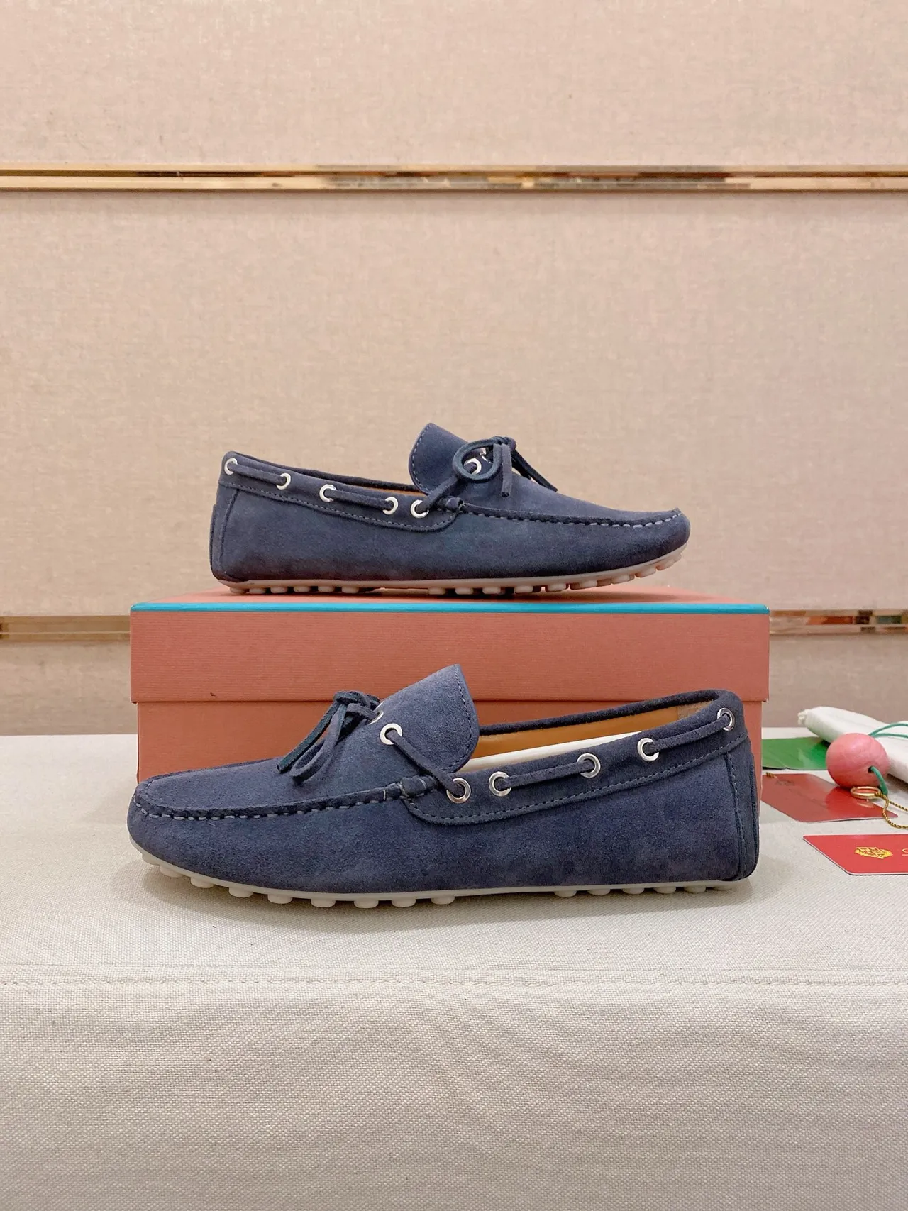 Navy White Suede Upper Rubber Pebble Sole Boat Shoes 7