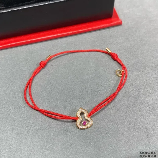 oeelin Red Gold Cord Hardware Bracelet 2
