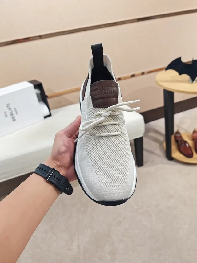 Off-White Knit Upper Chunky Midsole Lifestyle Sneaker 5