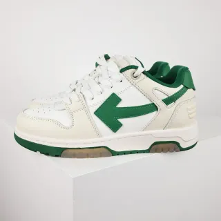 Tênis lifestyle com logo de seta estilo Off-White em creme e verde