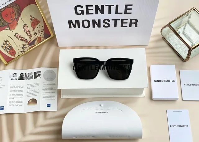 Oversized Square Black Frame Sunglasses 5