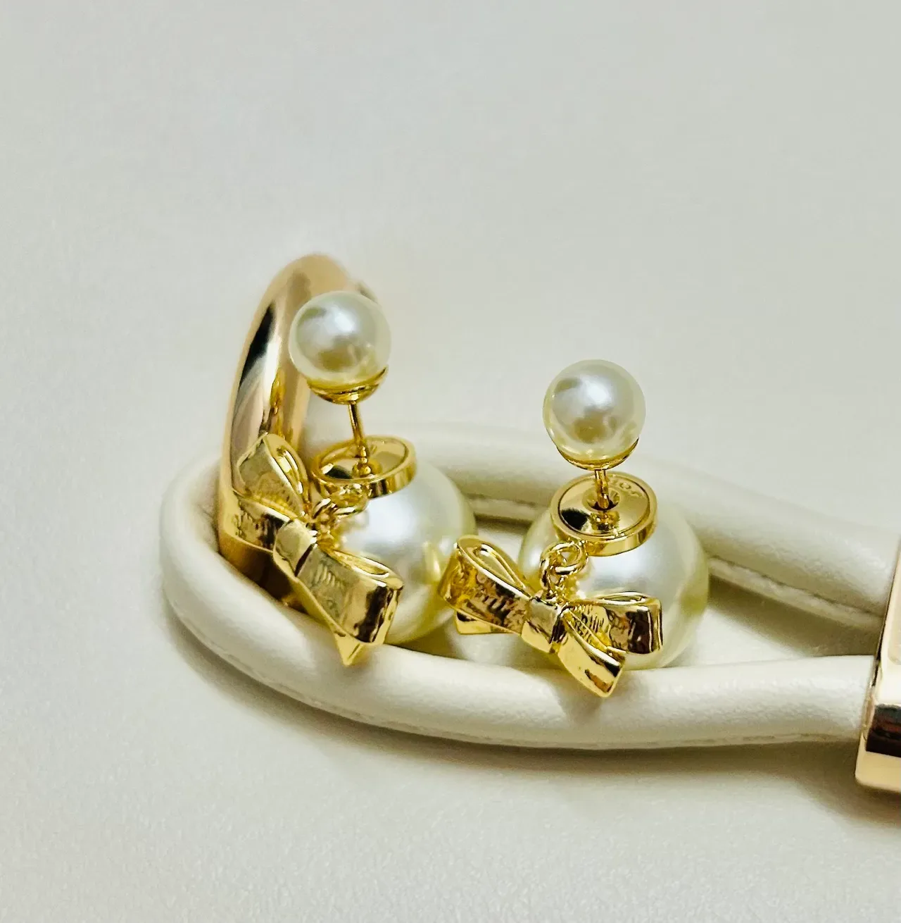 Pearl and Gold Bow Dangling Earrings 3