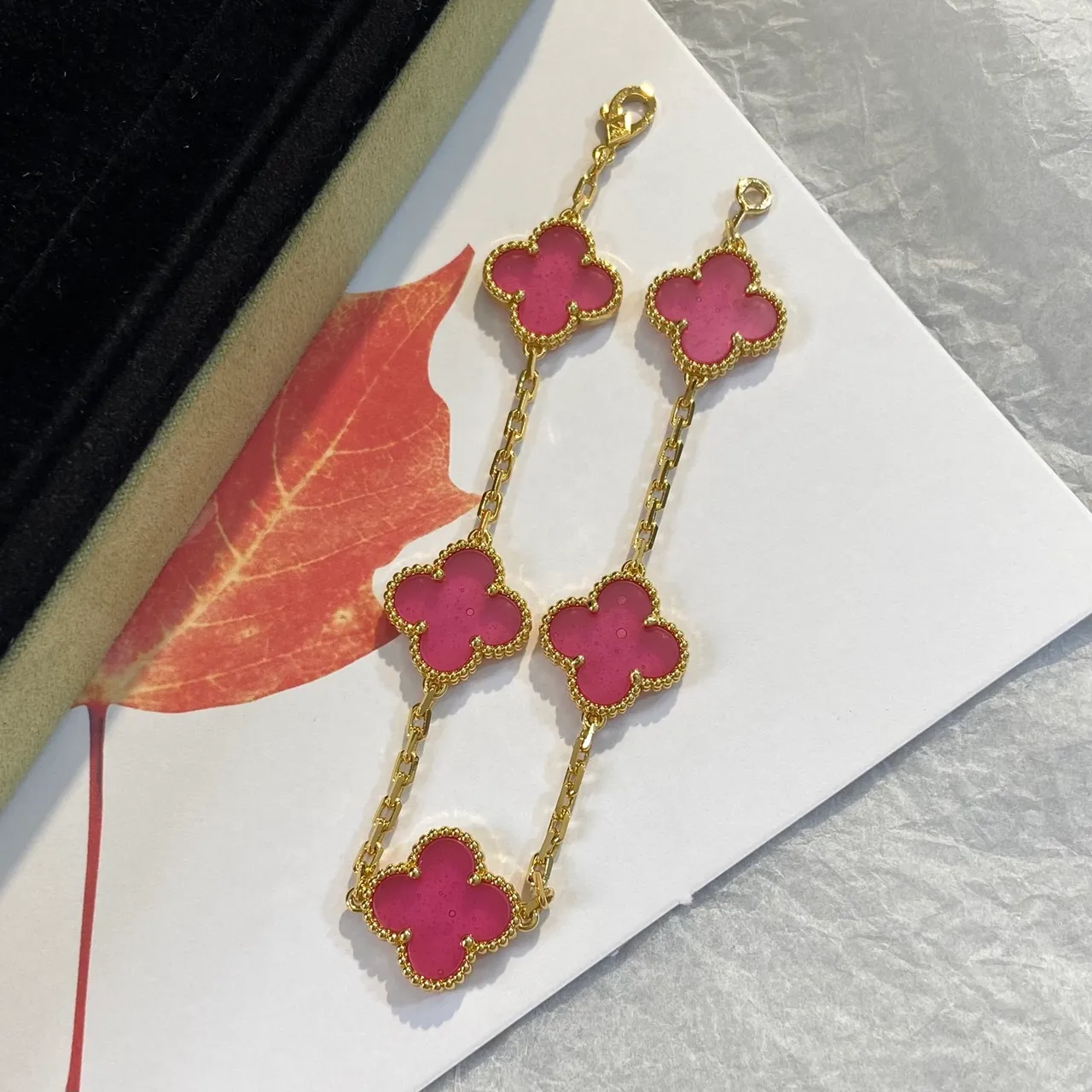 Pink Gold Four-Leaf Clover Charms Beaded Bezel Edge Necklace 8
