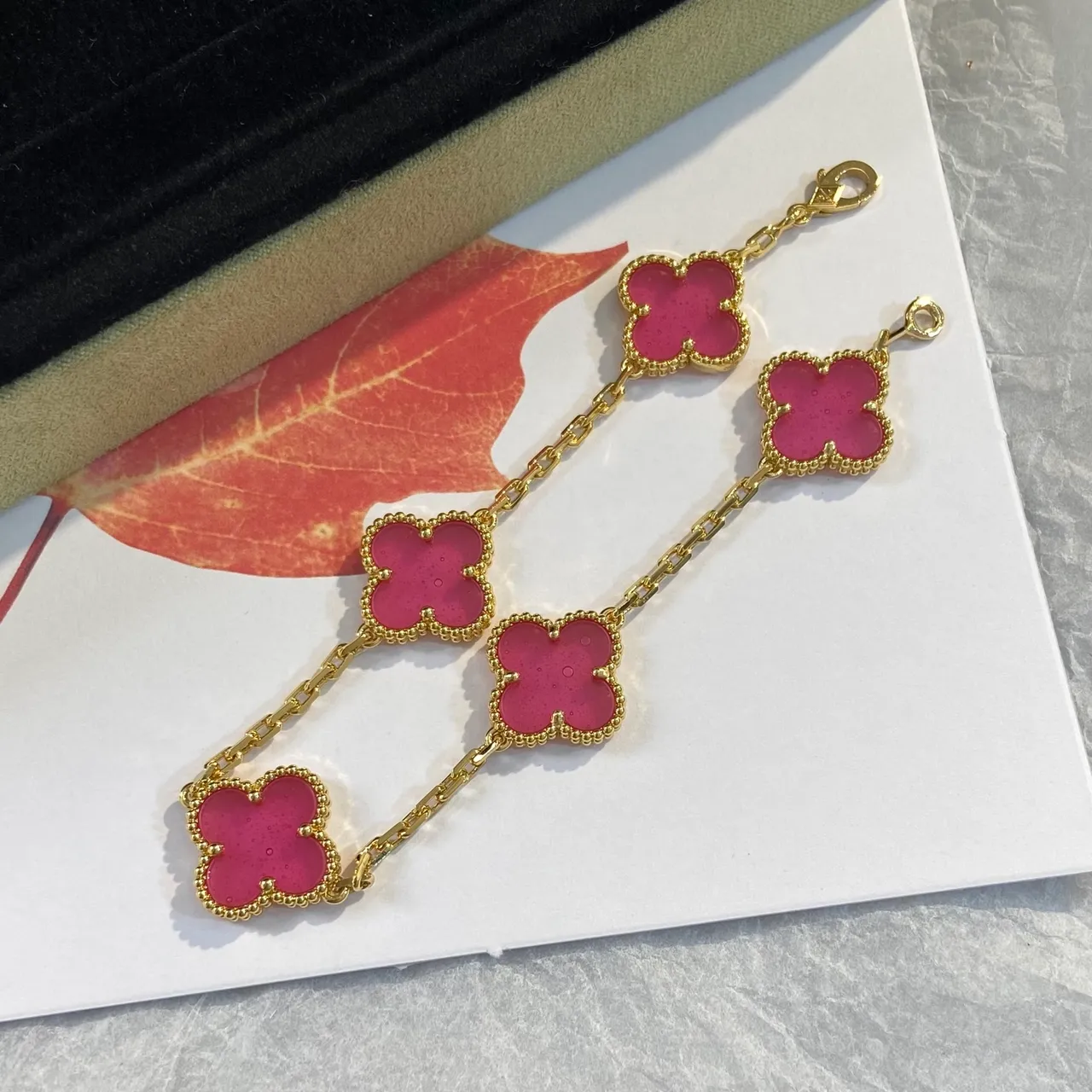 Pink Gold Four-Leaf Clover Charms Beaded Bezel Edge Necklace 9