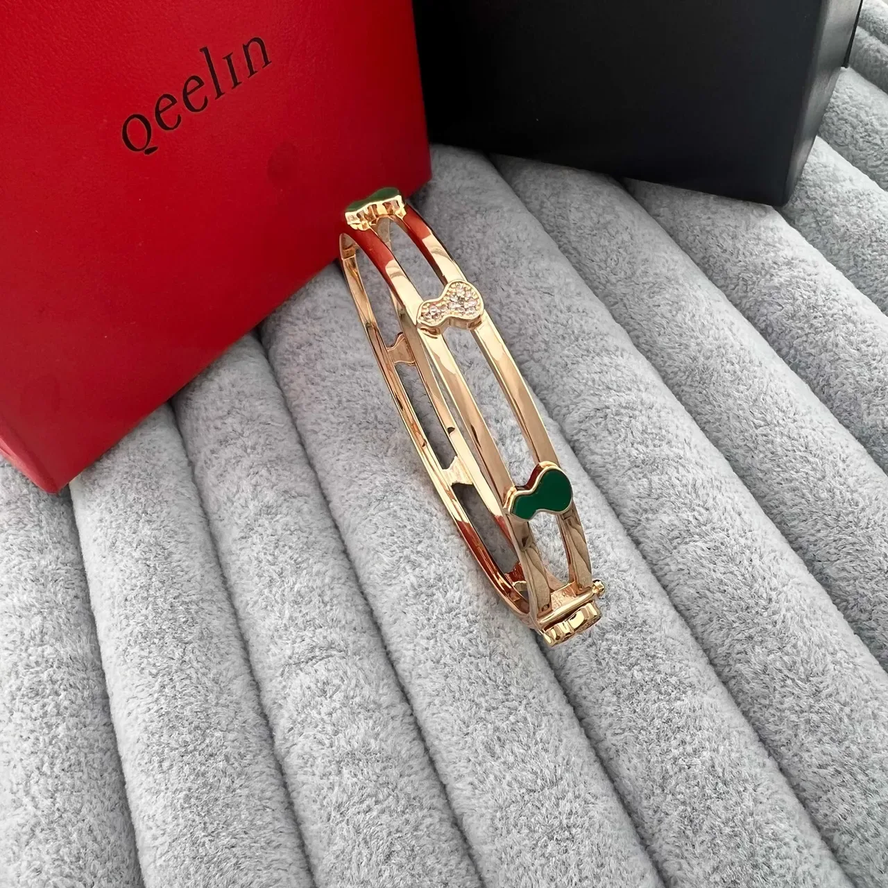 Qeelm Gold-Tone Heart Crystal Enamel Bangle Bracelets 3