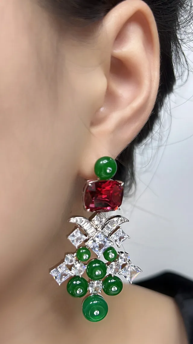 Red and Green Cabochon Chandelier Drop Earrings 8