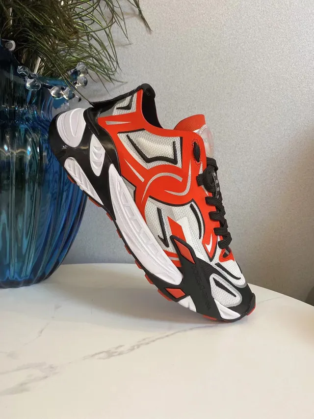 Red Black Oversized Sculpted Midsole Abstract Flame-Style Graphic Overlays Chunky Sneakers 2