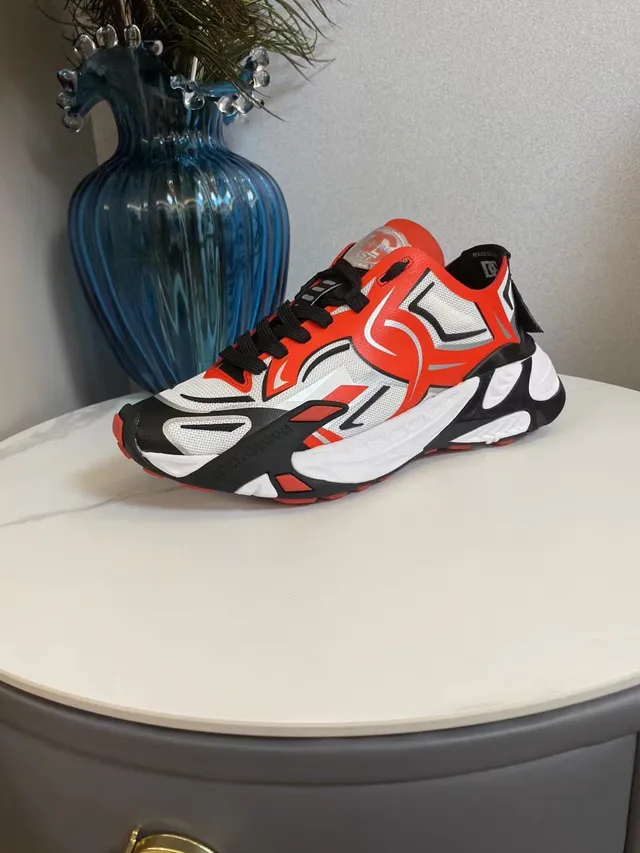 Red Black Oversized Sculpted Midsole Abstract Flame-Style Graphic Overlays Chunky Sneakers 4