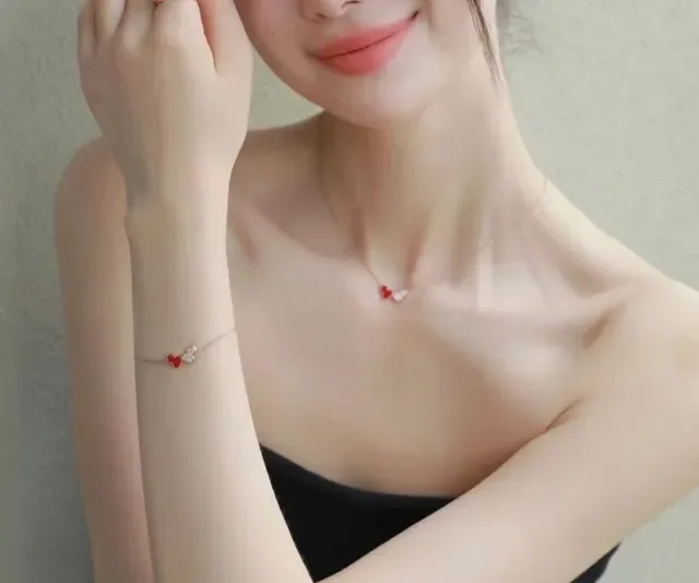 Red Gold Chain Dual-Heart Charm Bracelet 9