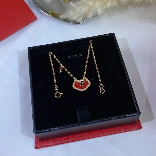 Red Gold Chain Enamel Pendant Necklace 3
