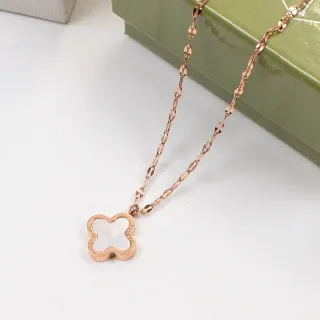 玫瑰金四叶草珍珠母吊坠项链