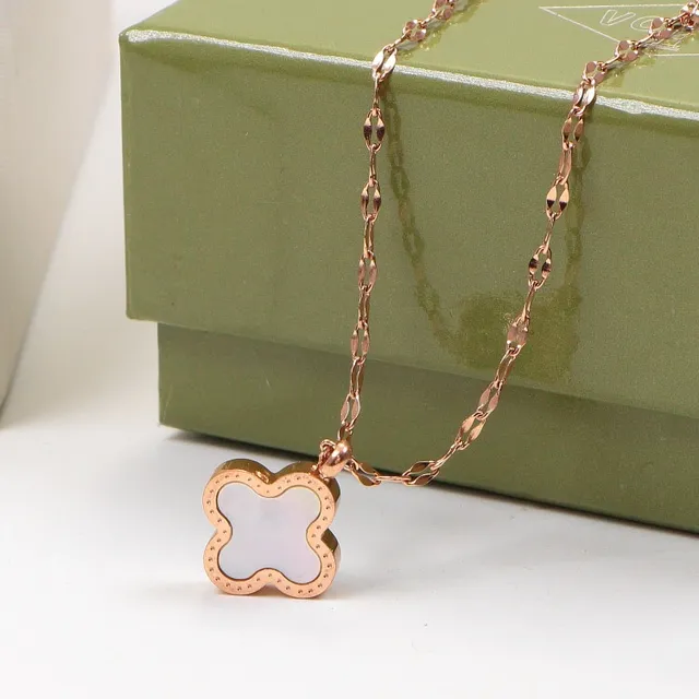 Rose Gold Four-Leaf Clover Mother-of-Pearl Pendant Necklace 5