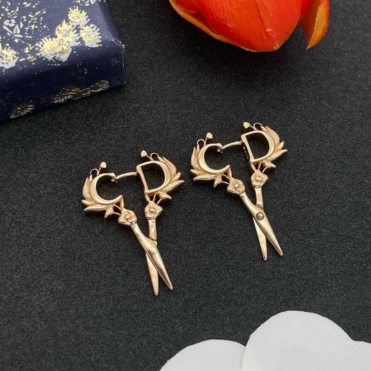 Rose-Gold Letter C and D Scissor Motif Earrings 8