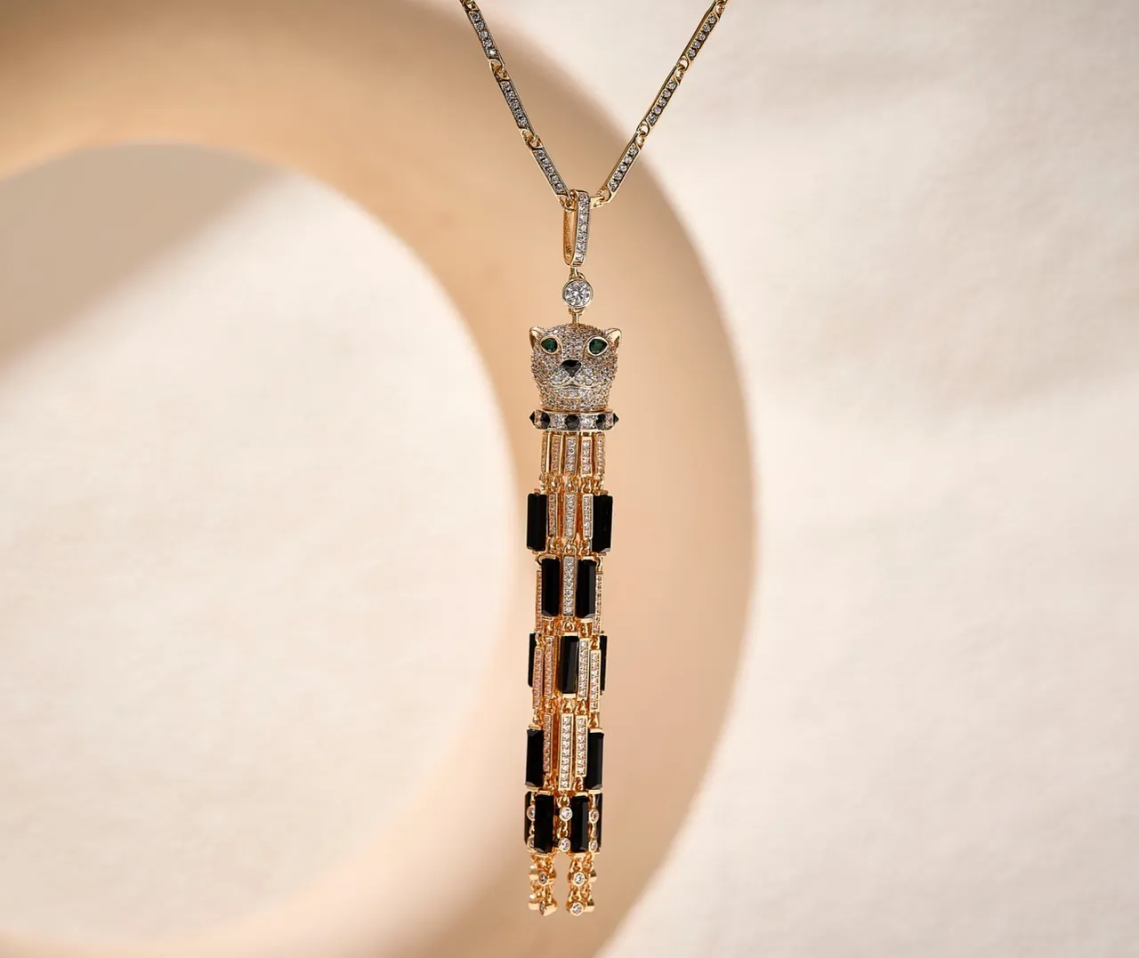 Silver Black Panther-Head Pendant Pavé-Set Clear Stones Necklace 7
