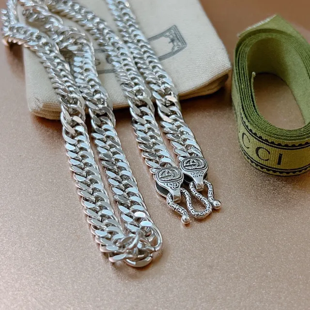 Silver Chunky Curb Link Chain Ornate Toggle-Style Clasp Necklace 2