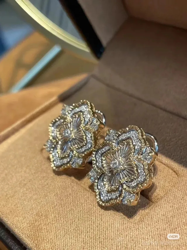 Silver Gold Floral Filigree Pavé-Set Earrings 5