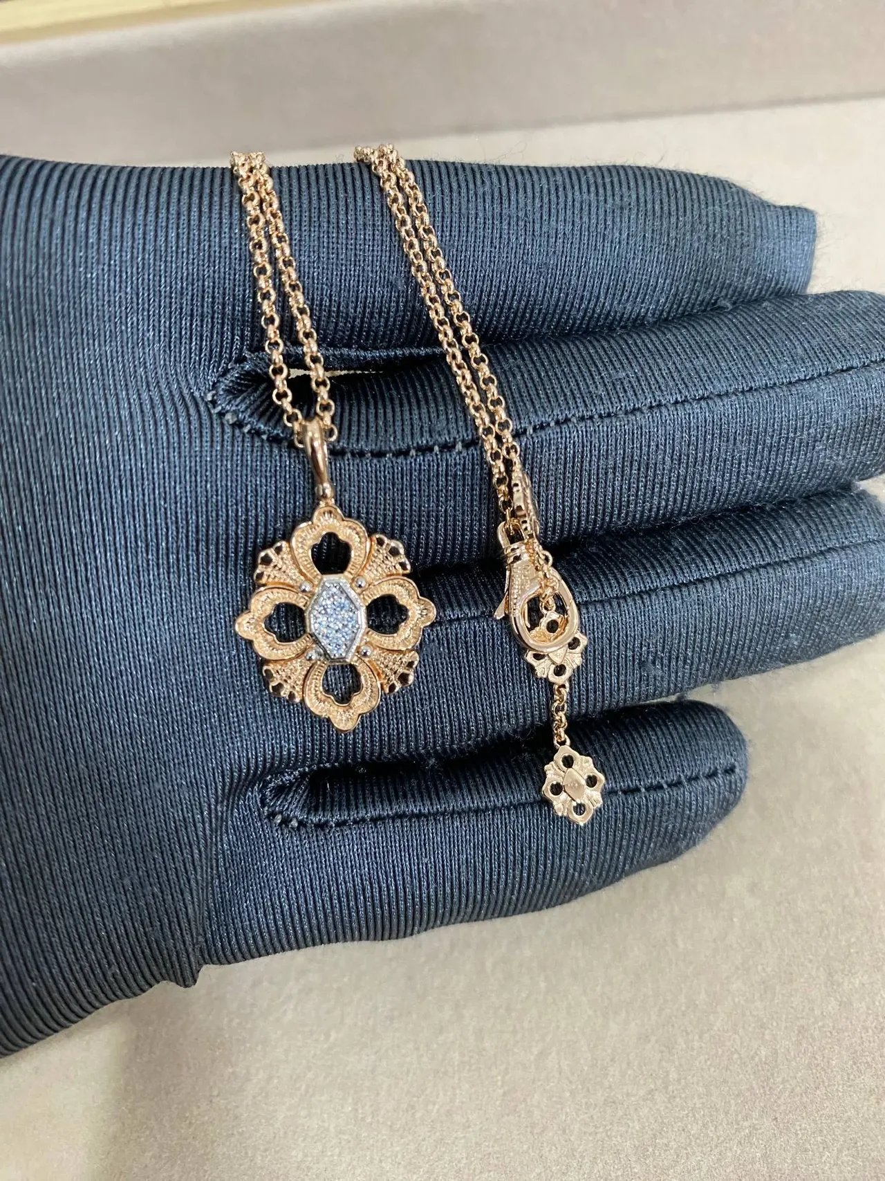 Colar Prata e Ouro Floral Quatrofolha Pingente Pavé-Set Pedras 8