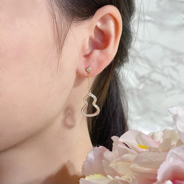Silver Gold Open-Outline Gourd Silhouette Pavé-Set Stones Earrings 9
