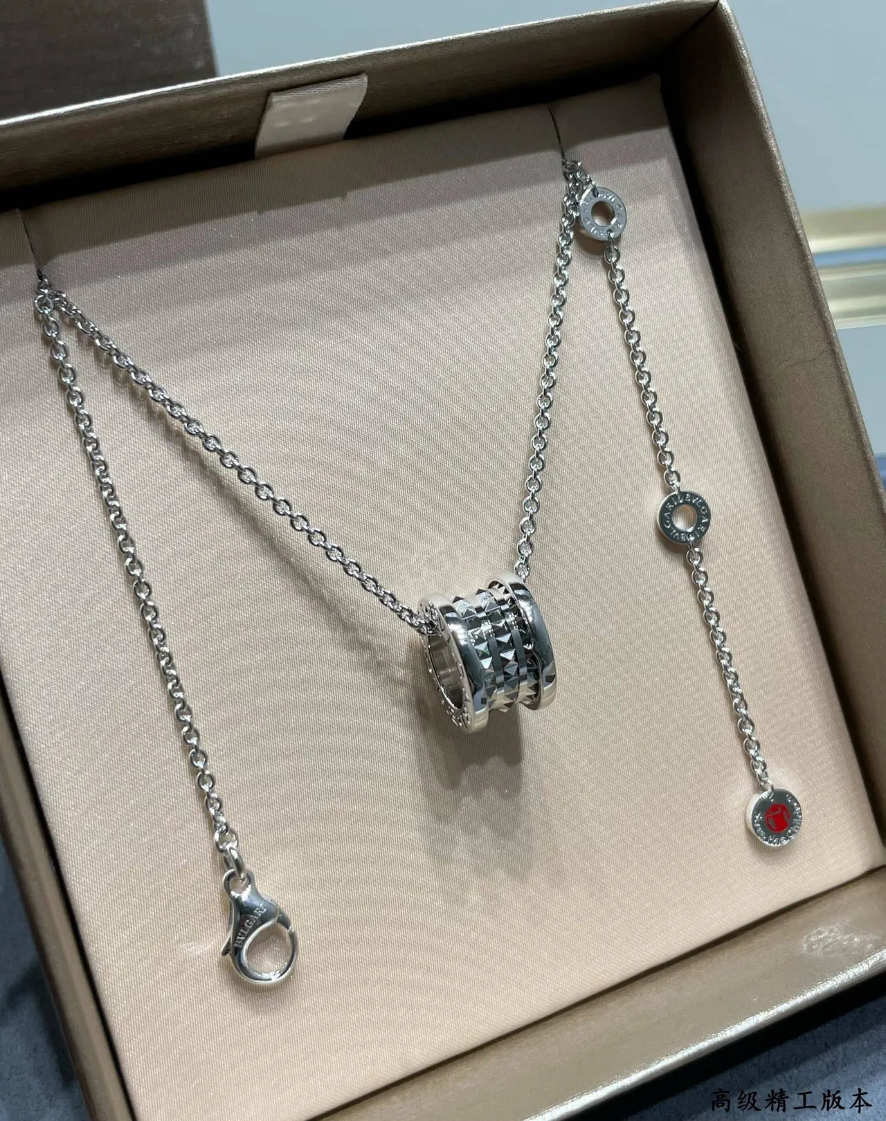 Silver Red Chain Textured Cylindrical Pendant Necklace 2