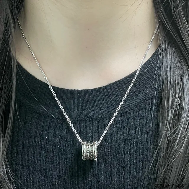 Silver Red Chain Textured Cylindrical Pendant Necklace 9