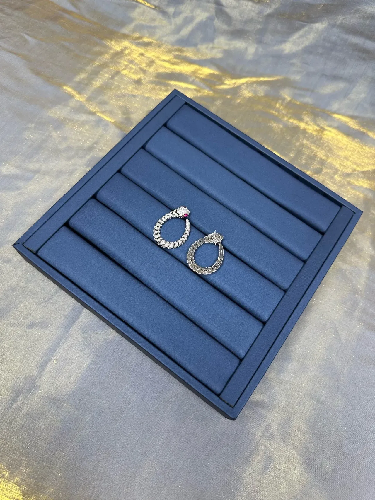 Silver Red Pavé-Set Hoop Snakehead Terminals Earrings 8