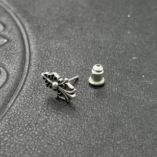 Silver-Tone Floral Ornament Stud Earrings 5