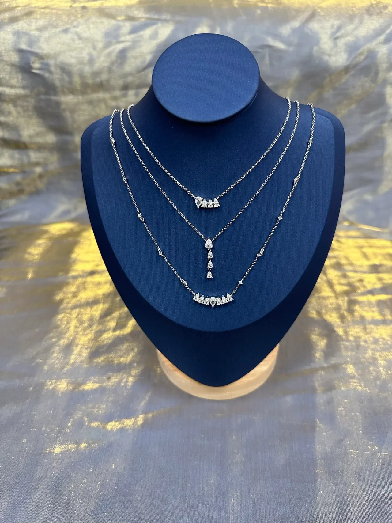 Silver-Tone Graduated Diamond-Studded Pendant Necklace 8